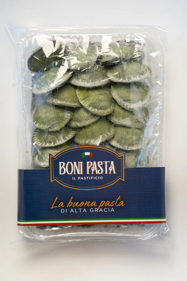 Sorrentinos de Espinaca y Pollo · Boni Pasta