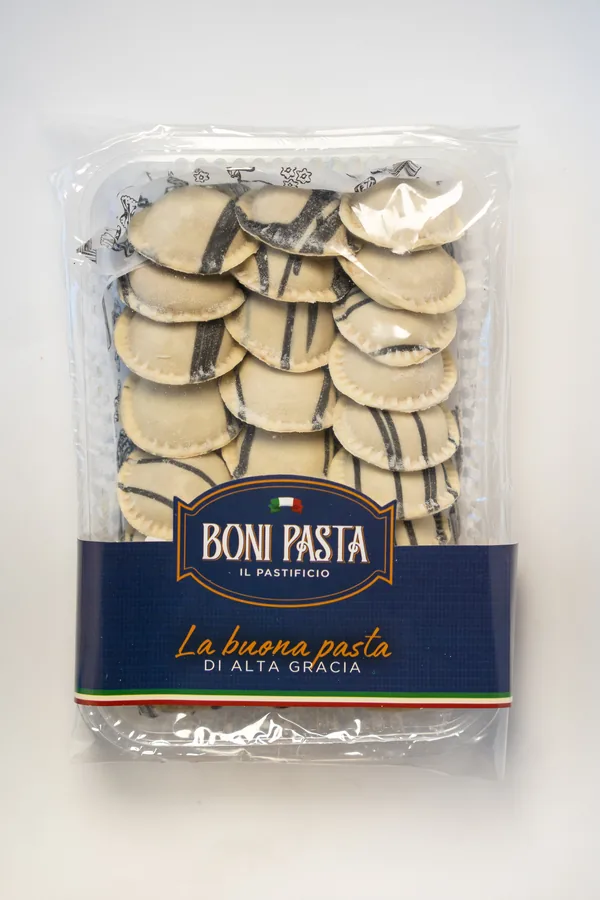 Sorrentinos de Vacío Ahumado y Pimientos Asados · Boni Pasta
